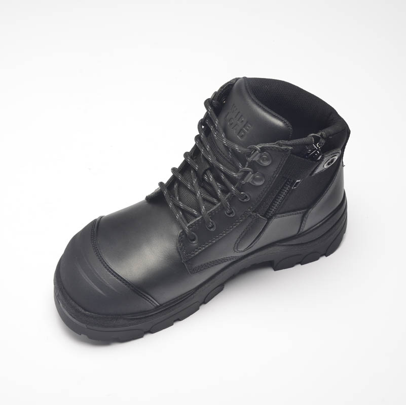 Boot 324h.jpg